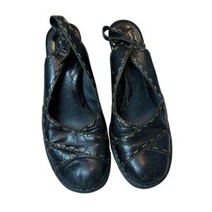 Born Shoes close toe sling back Y2K chunky heel size 9